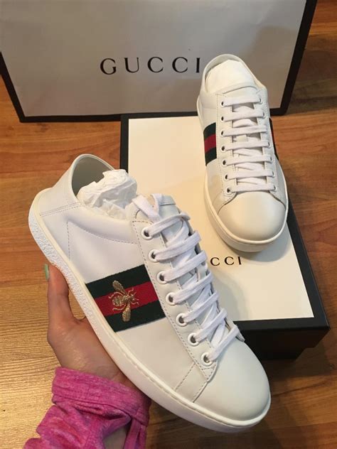 zapatos de gucci.